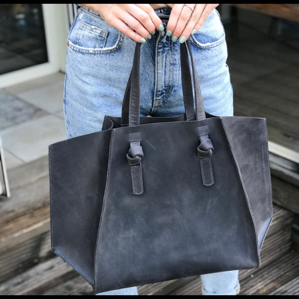 Leather bag